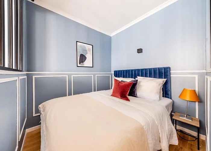 Notre Dame 1 Bedroom アパート